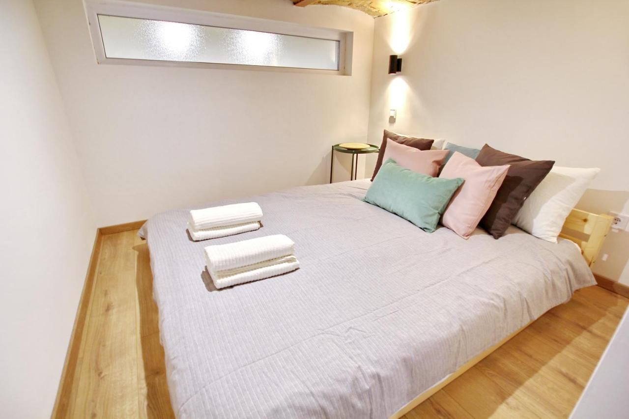 Awesome Budapest Downtown Studio W Balcony & Free Private Parking — Photos 2